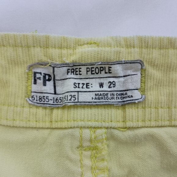 FREE PEOPLE Butterly Spring Color Yellow Denim Women's Shorts (#1,351) - Picture 2 of 5